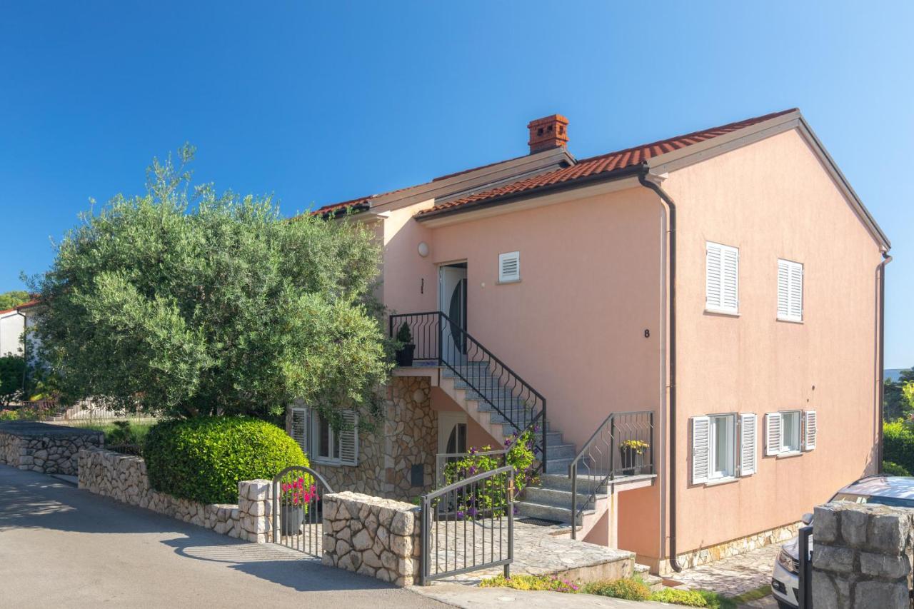 Apartment Lavanda With Beautiful Garden Krk Town Zewnętrze zdjęcie